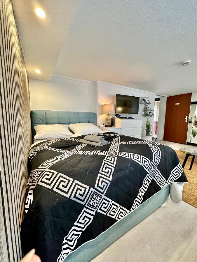 Ruhiges Retreat Souterrain-Apartment Werbach Nahe Pferdemarkt W31 Ольденбург Екстер'єр фото